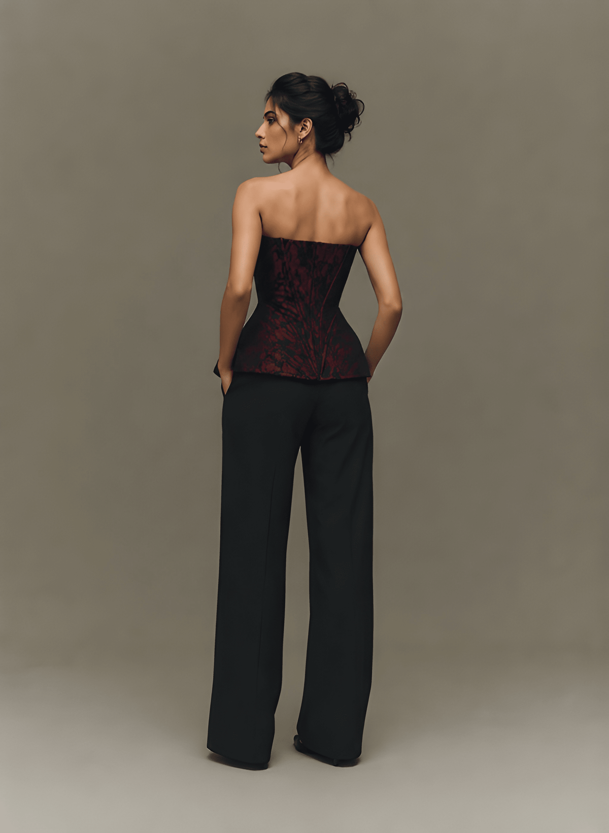 Roman Trouser